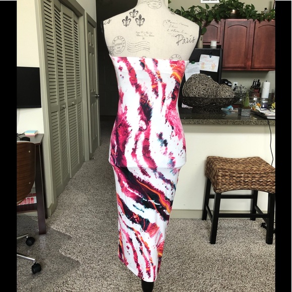 💕Cute Tube Dress 💕 - Picture 3 of 8